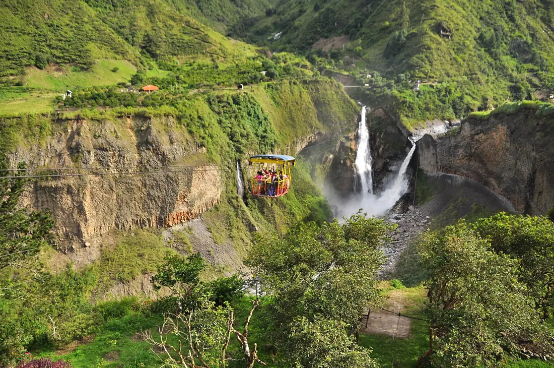 Baños, Ecuador (9466283713)