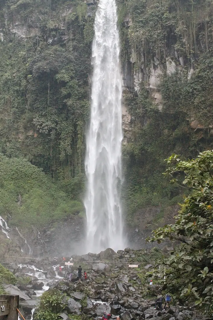 Grojogan Sewu Waterfall, Central Java, Indonesia