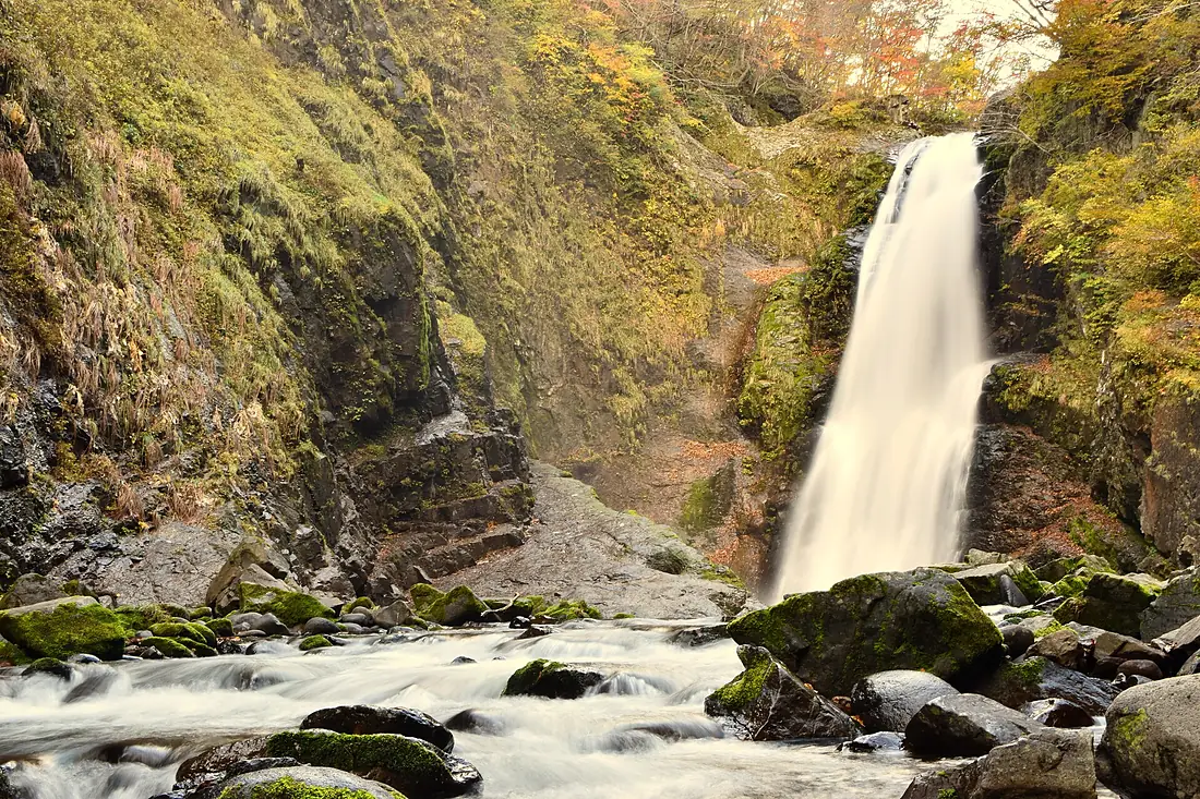 Akiu waterfalls (51962914612)