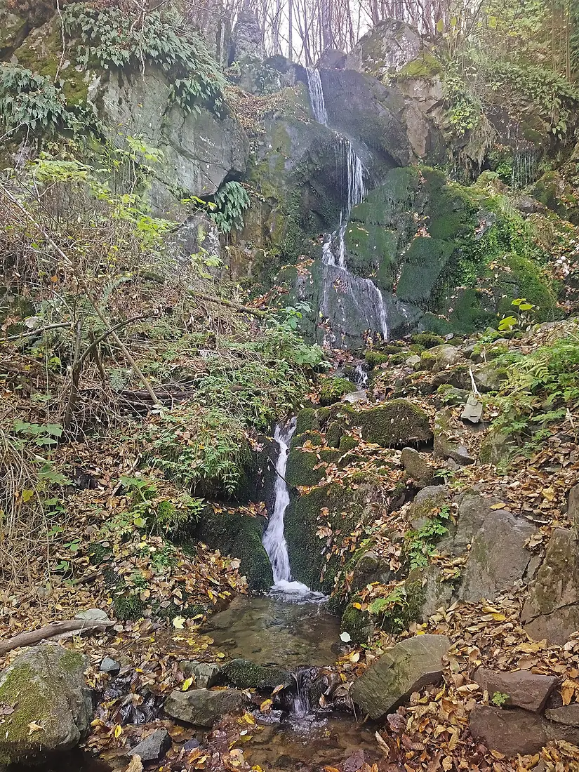 Alekov waterfall