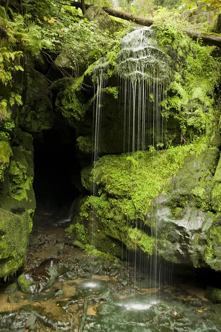 Elbsansteingebirge wanderweg cascade