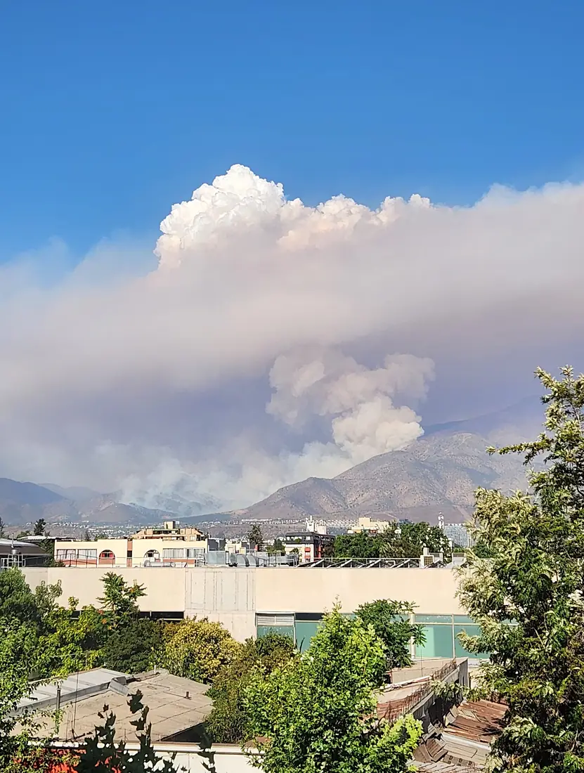 20251229 Incendio SC Apoquindo 02