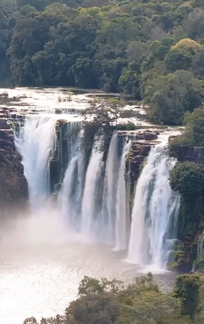 Cascada Arcoíris, Parque Nacional Noel Kempff Mercado, Bolivia