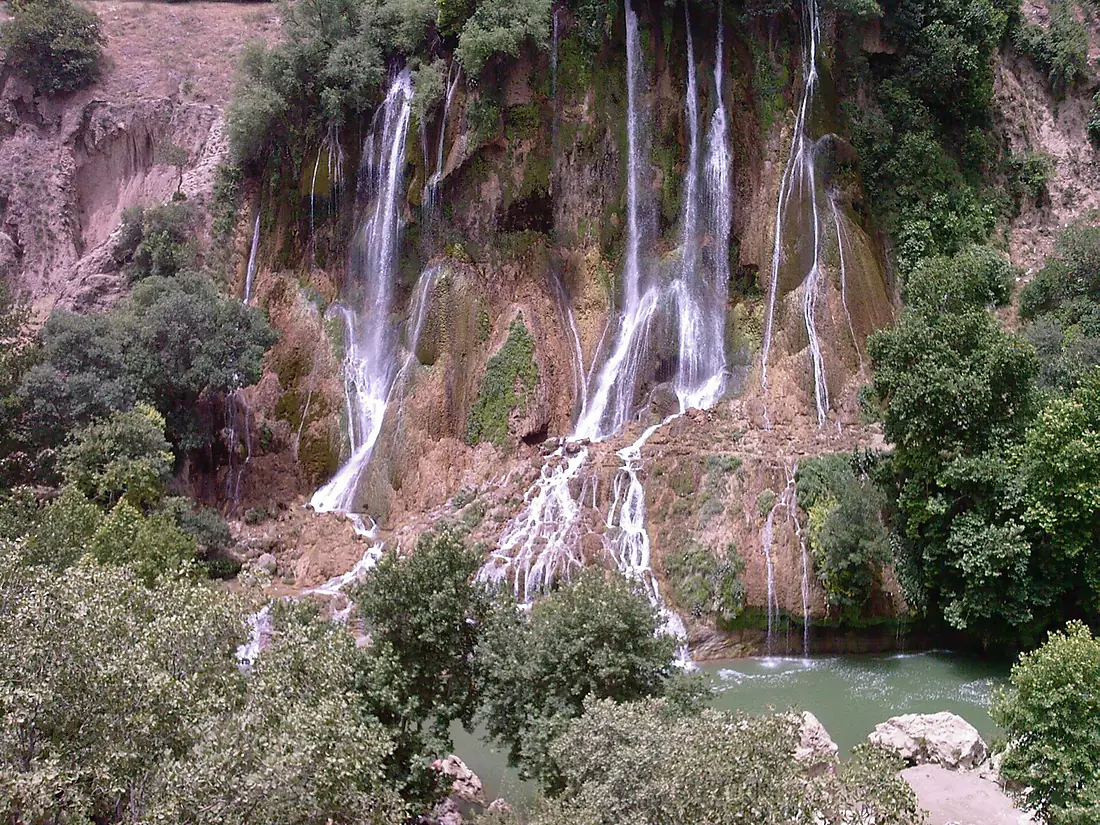 Bisheh waterfall , آبشاربیشه ازروبروی آن - panoramio