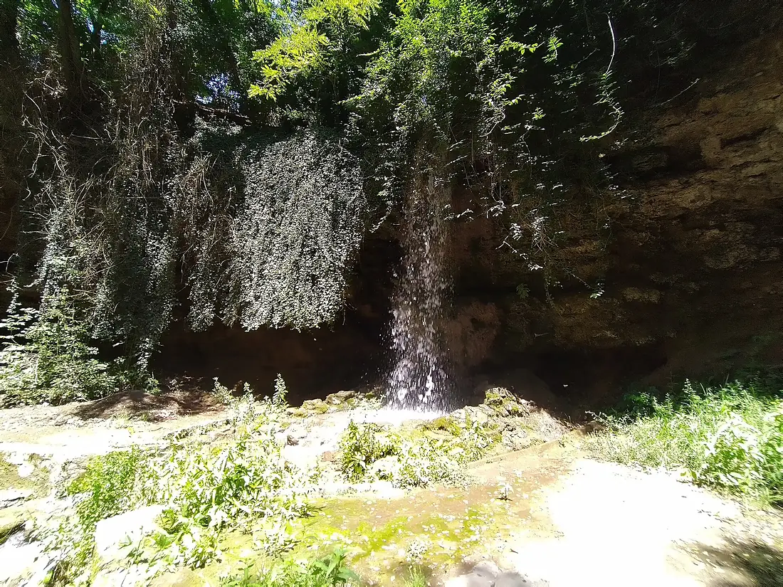 Buchaloto Waterfall