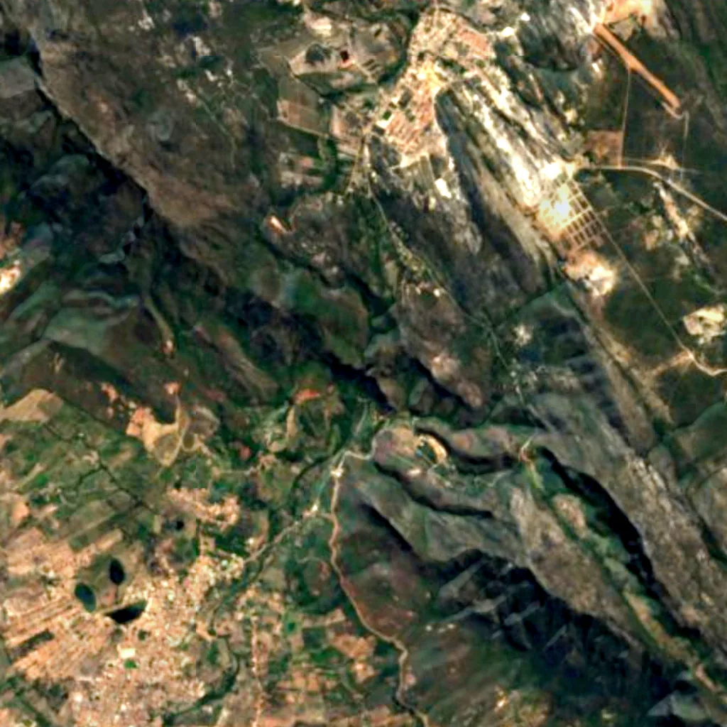Cachoeira Véu de Noiva seen from above (Sentinel-2)