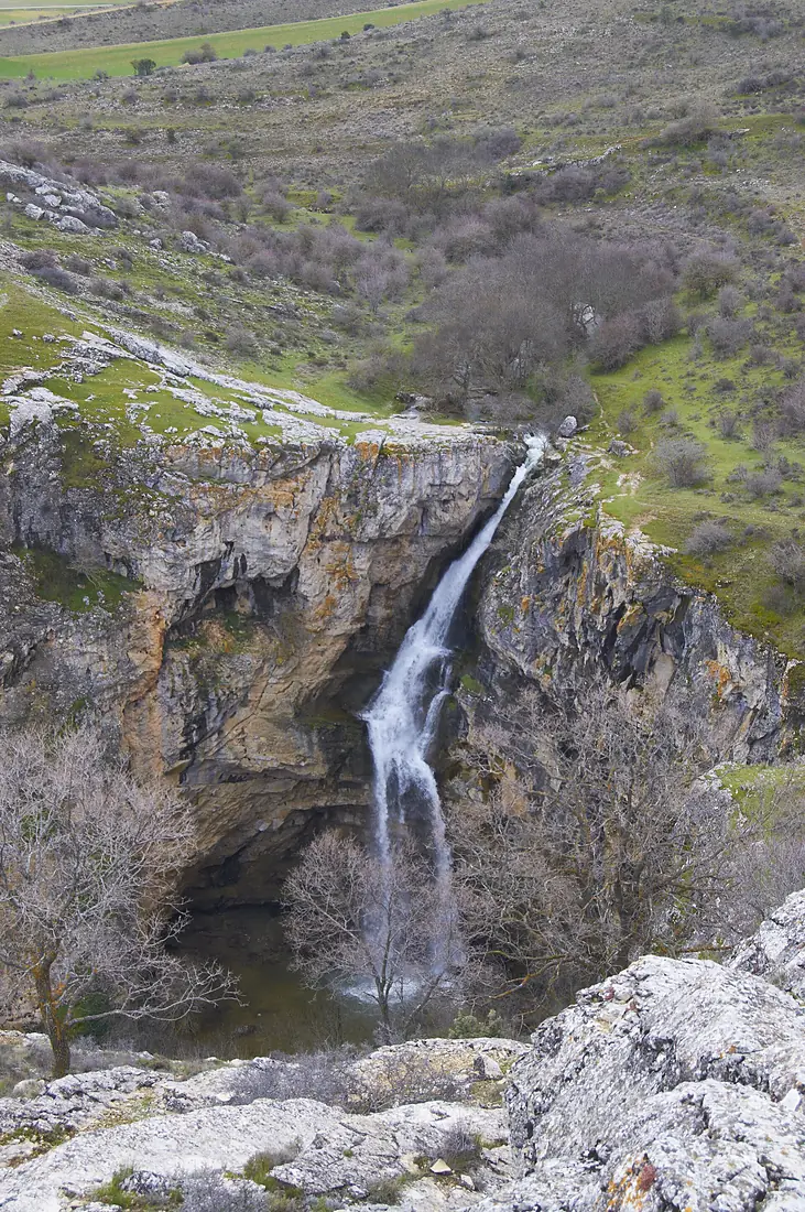Cascada - Arriba - panoramio (1)