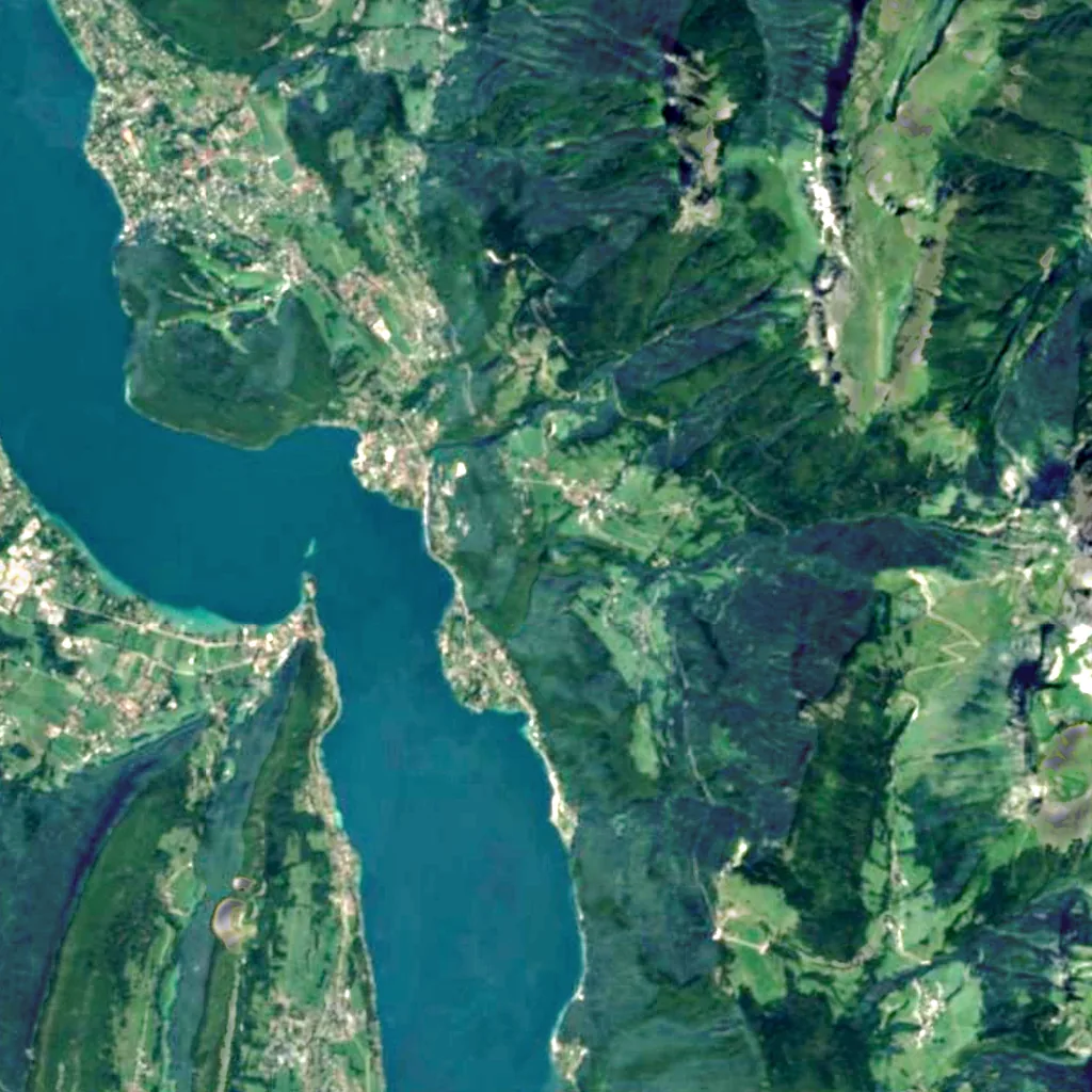 Cascade d'angon seen from above (Sentinel-2)