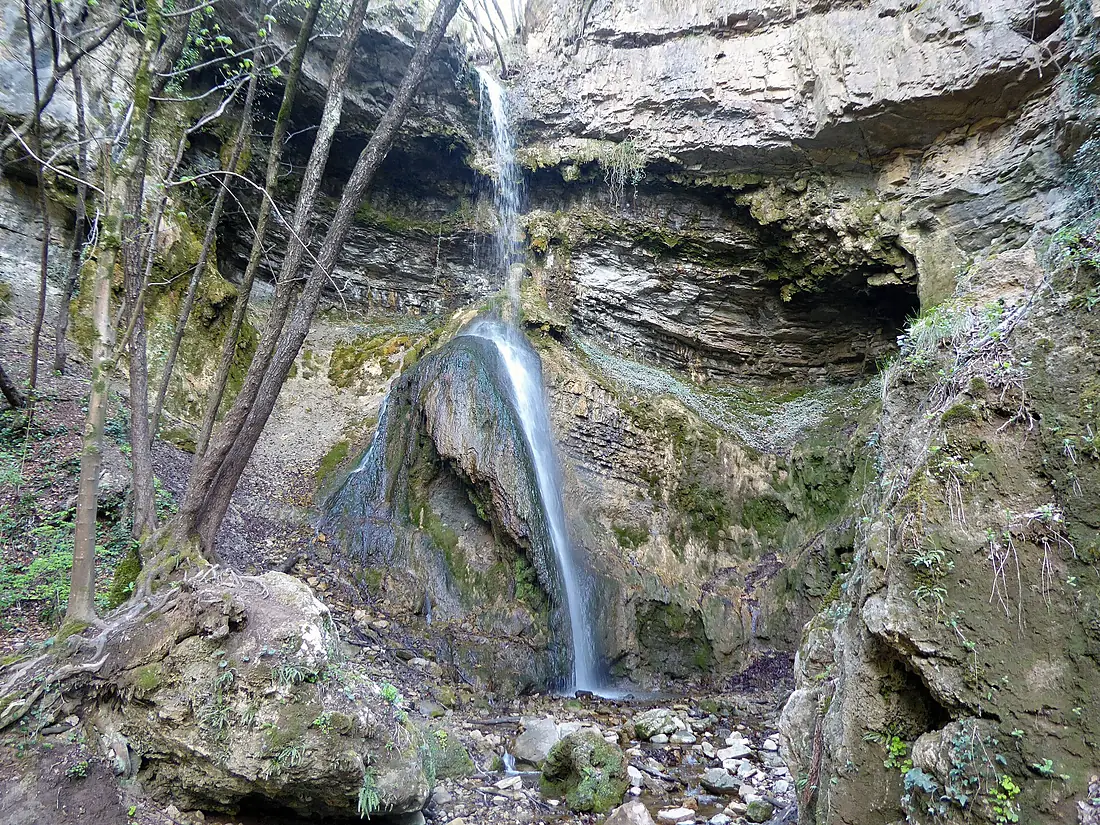 Cascata del Mughetto 02