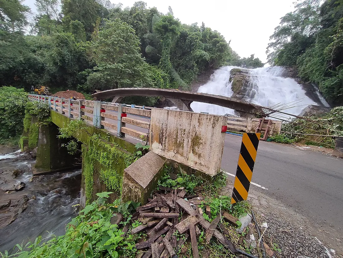 Charpa Waterfalls 2022 P02