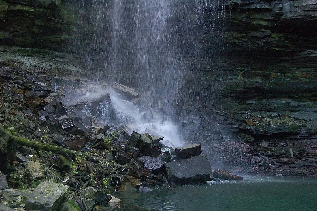 Base of Chedoke Falls - panoramio