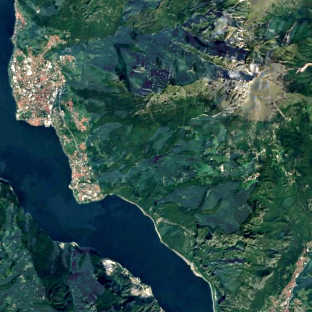Chengen Falls seen from above (Sentinel-2)