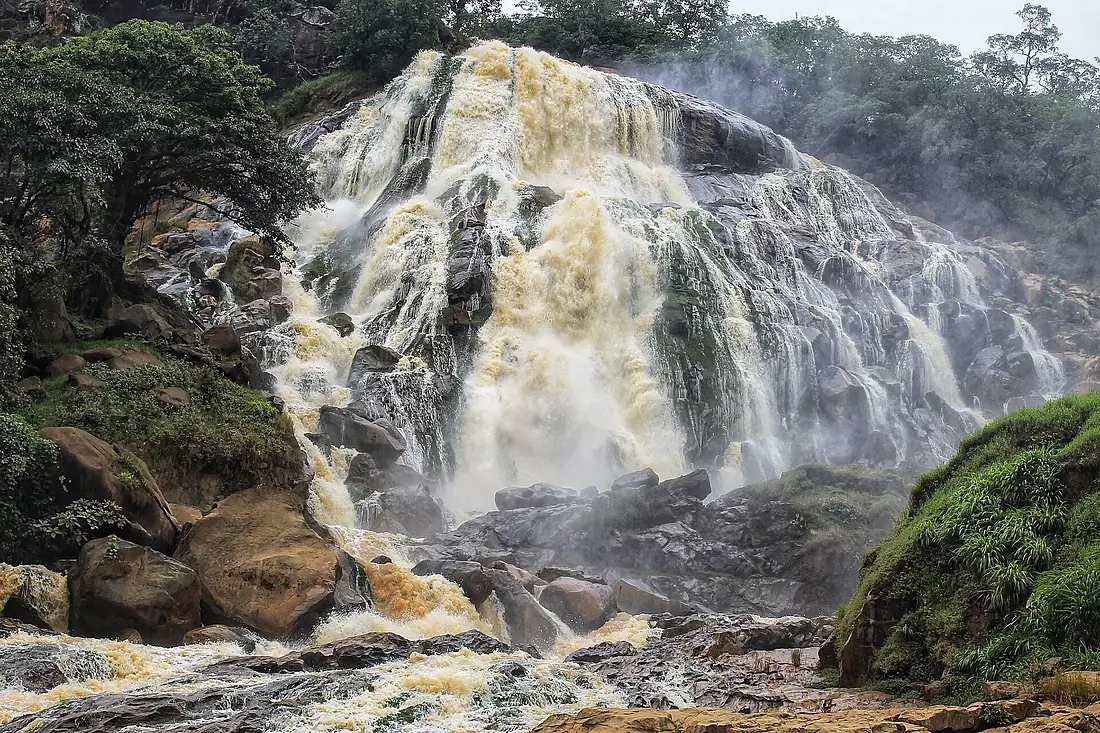 Chutes de Lancrenon à Yamba