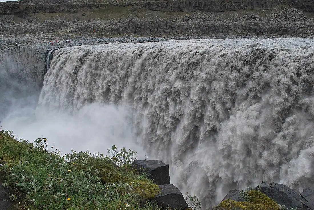 Dettifoss in summer 2009 (3)
