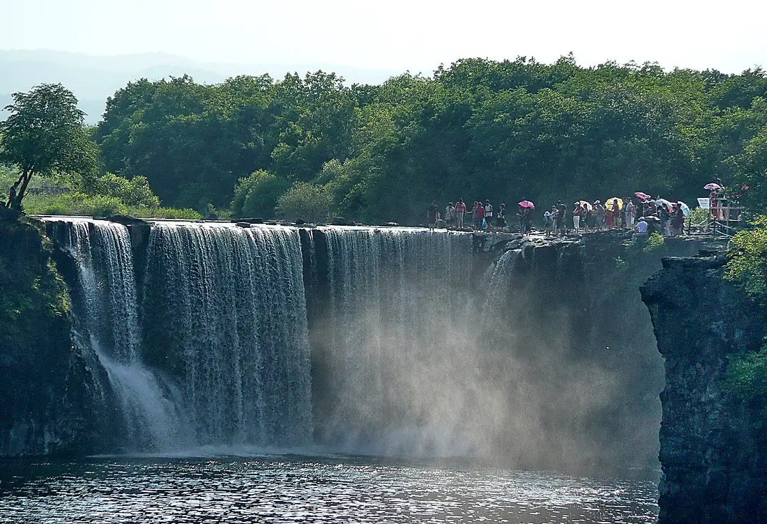 Diaoshuilou Waterfall 吊水樓瀑布 - panoramio