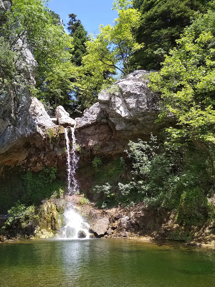 Drymonas waterfalls 1