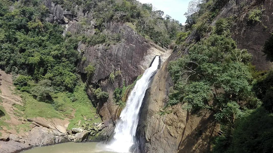 Dunhinda Falls