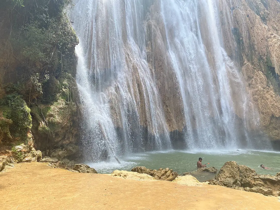 DOM Santa Bárbara de Samaná, El Limón, Monumento Natural Salto El Limón 0031