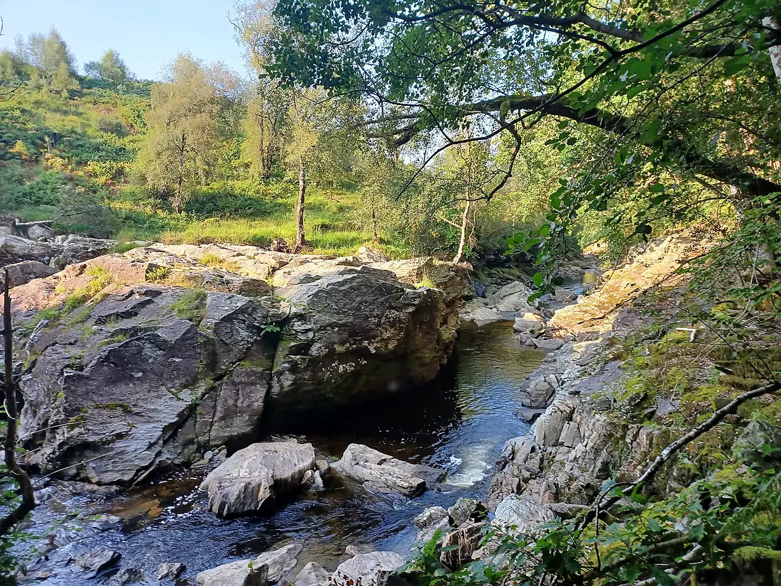 Falls of Falloch 01