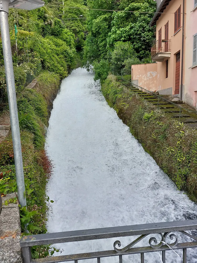 Varenna, Fiumelatte - torrente Fiumelatte - 20230604 181345