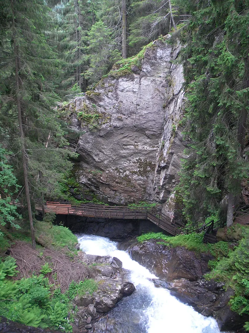 Günster Wasserfall 20110611 (10v10)