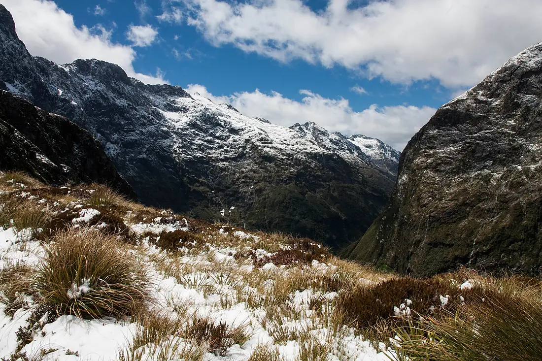Snow covered mountain in New Zealand (Unsplash)
