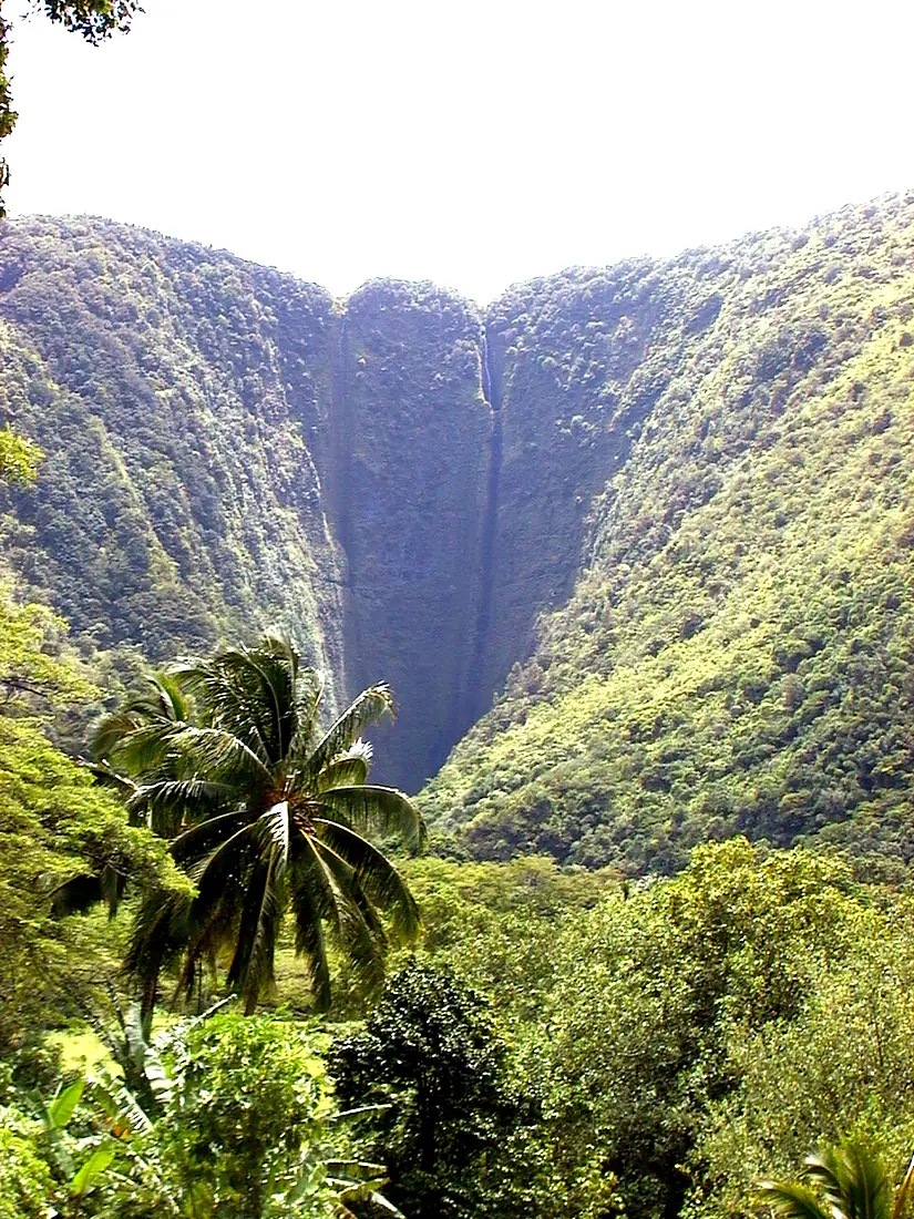 Hi'ilawe Falls - panoramio