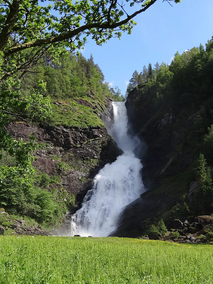Huldefossen - Førde 01