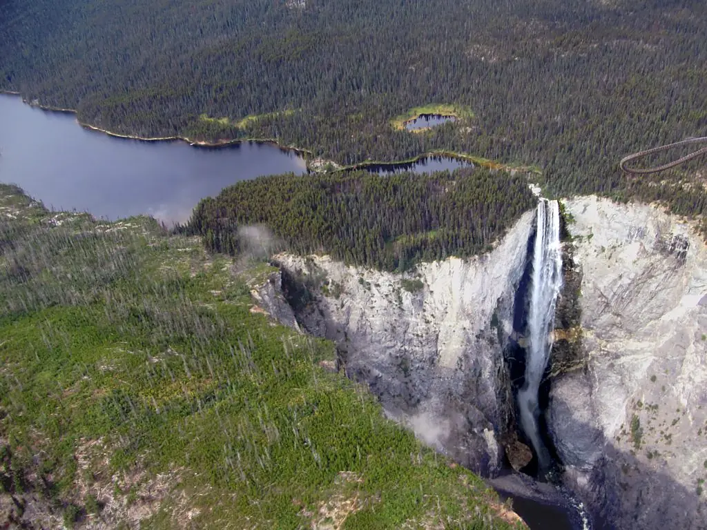 Hunlen Falls (51432091318)