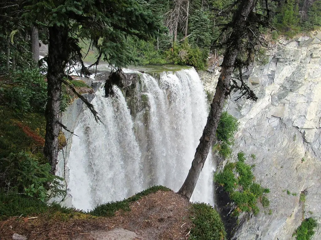 Hunlen Falls (51432987556)