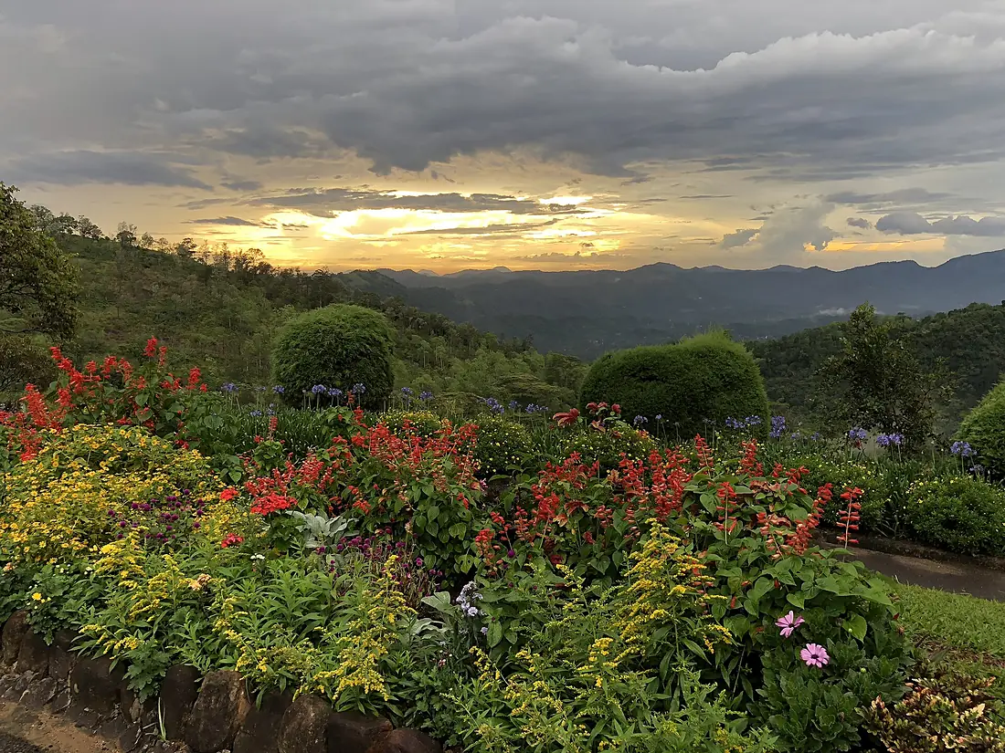View from Hunnas-falls Sri Lanka