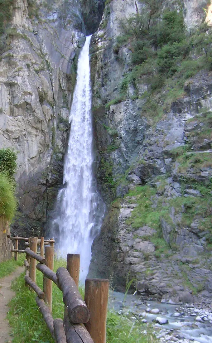 Cascata di Isollaz Challand-Saint-Victor