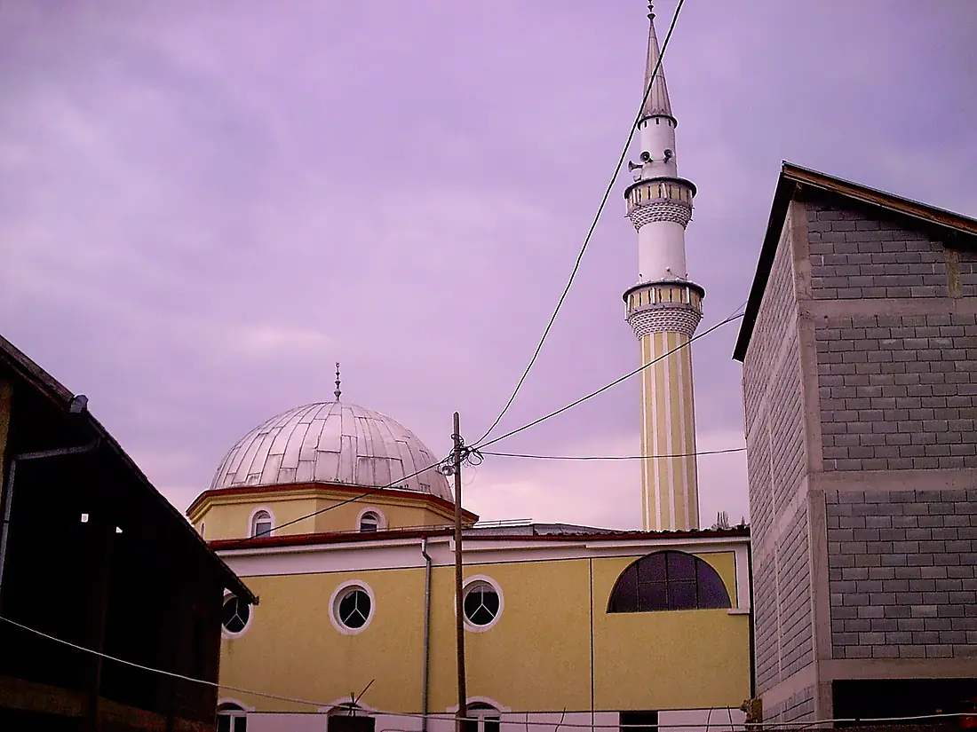 Xhamija e vjeter kamjan - panoramio