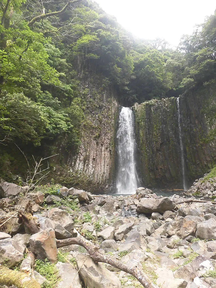 Hitoyoshi Kame Fall