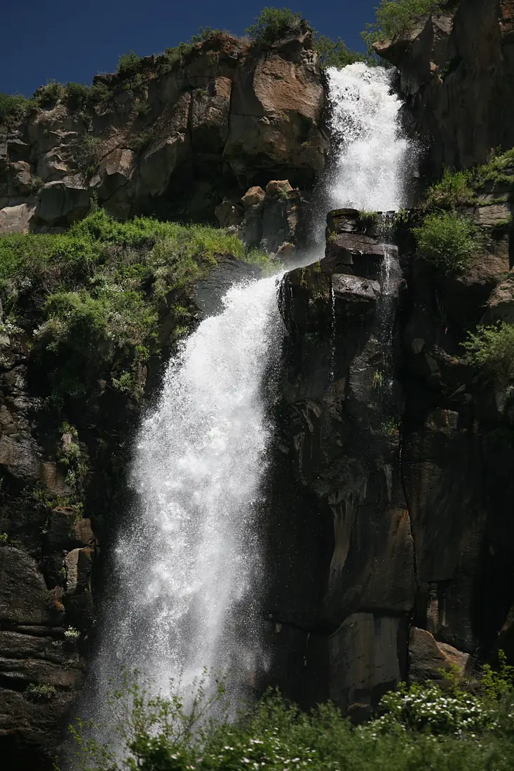 Kasakh Waterfall