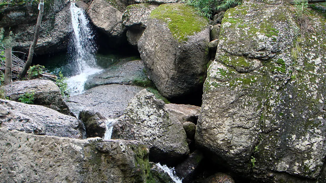 Kuk-Karauk waterfall