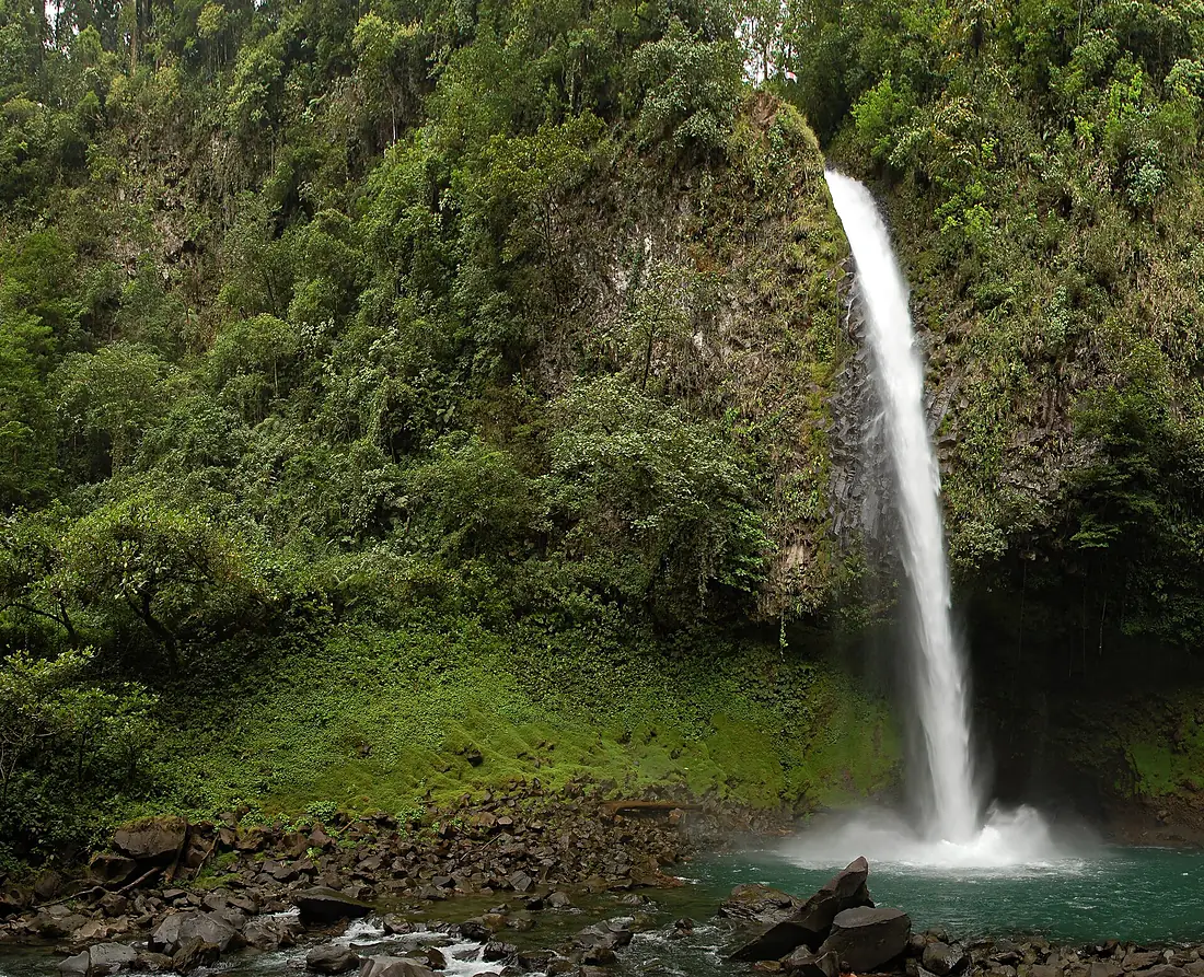 La Fortuna Waterfall Wide Left