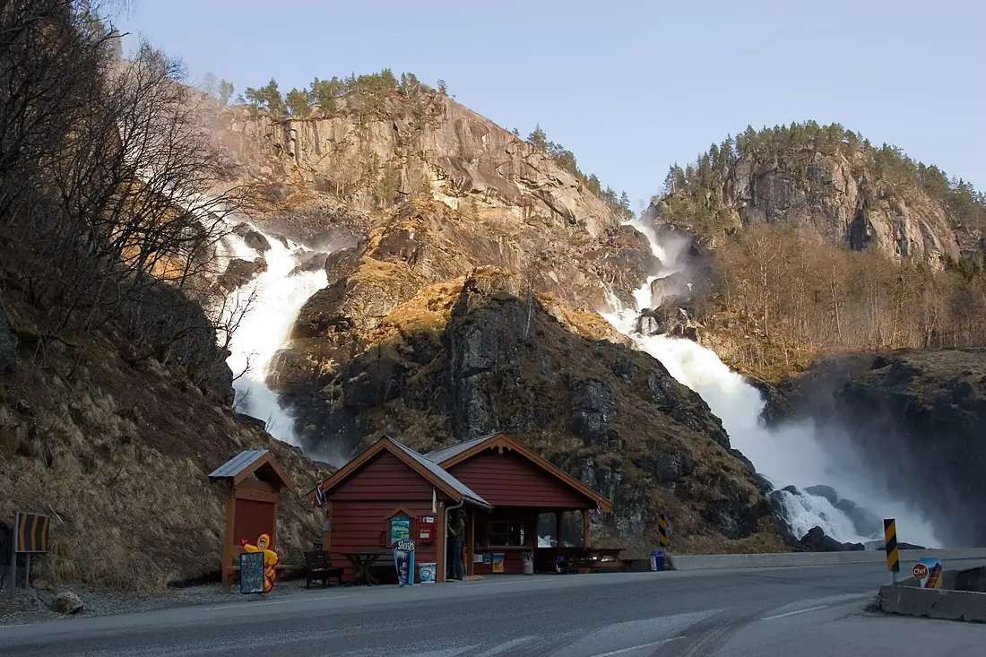 Latefoss waterfall - Norway - panoramio - Sergey Ashmarin