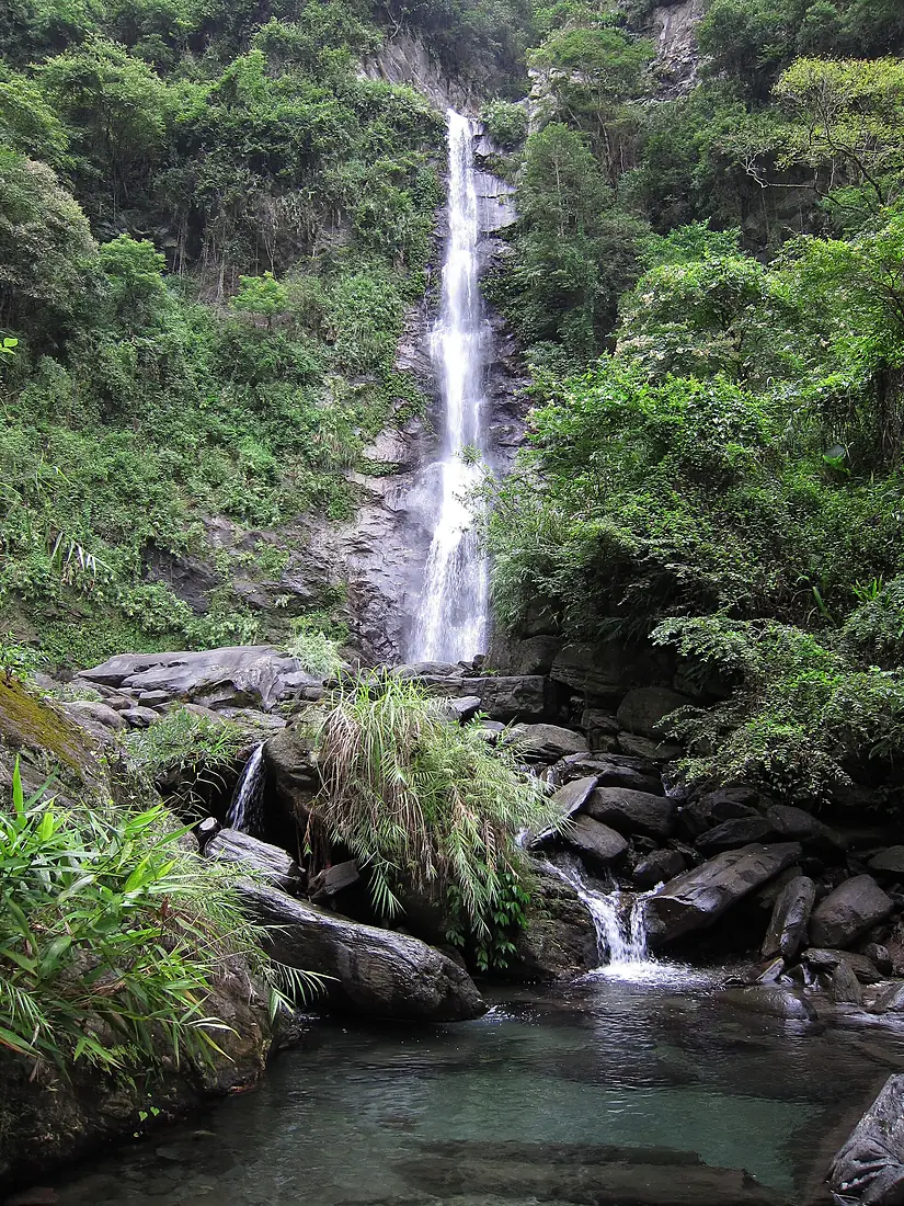 Nan'an Waterfall with crystal clear water