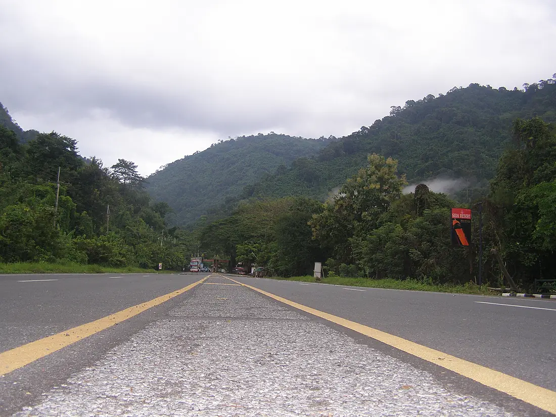 จังหวัดนครนายก Nang rong Water fall road. - panoramio