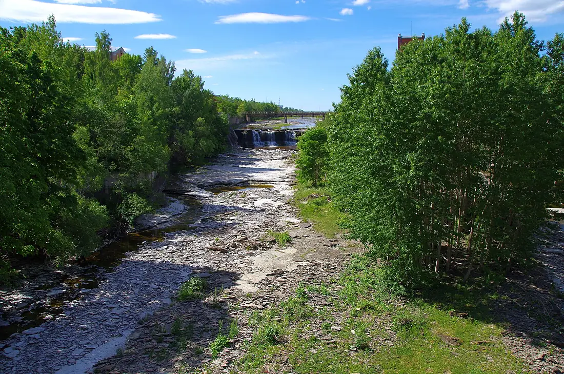 Narva joaastangud