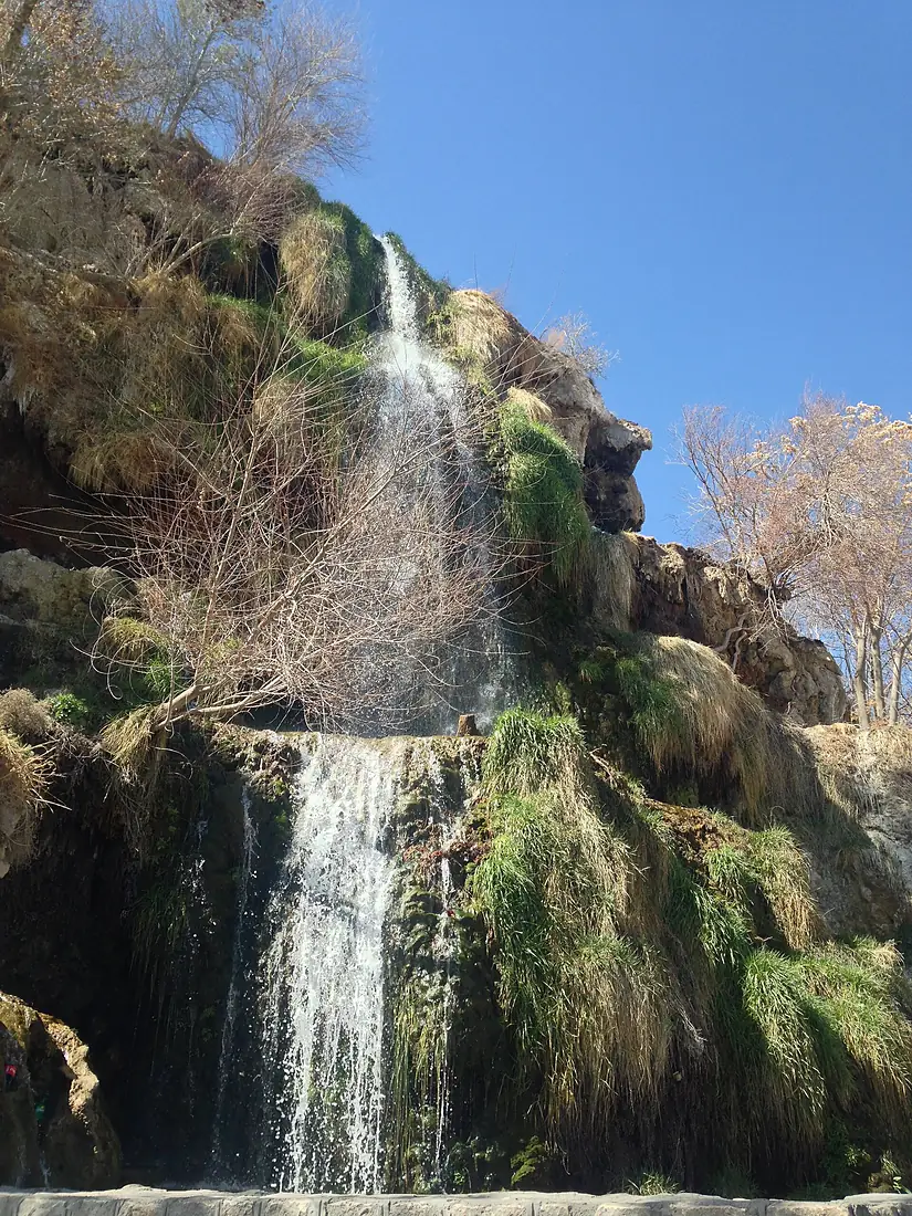 Niasar Waterfall Esfand 1404
