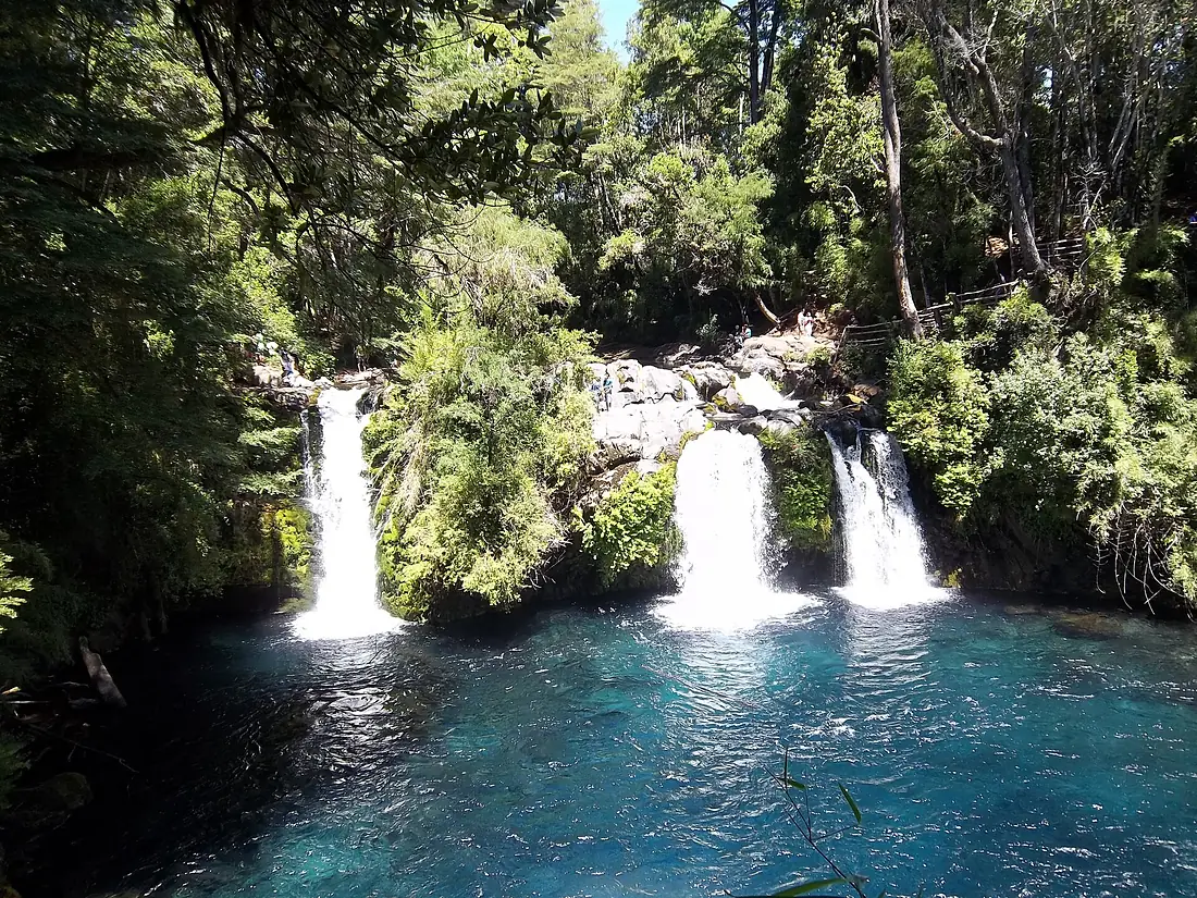 Ojos del Caburgua (3 cascadas)