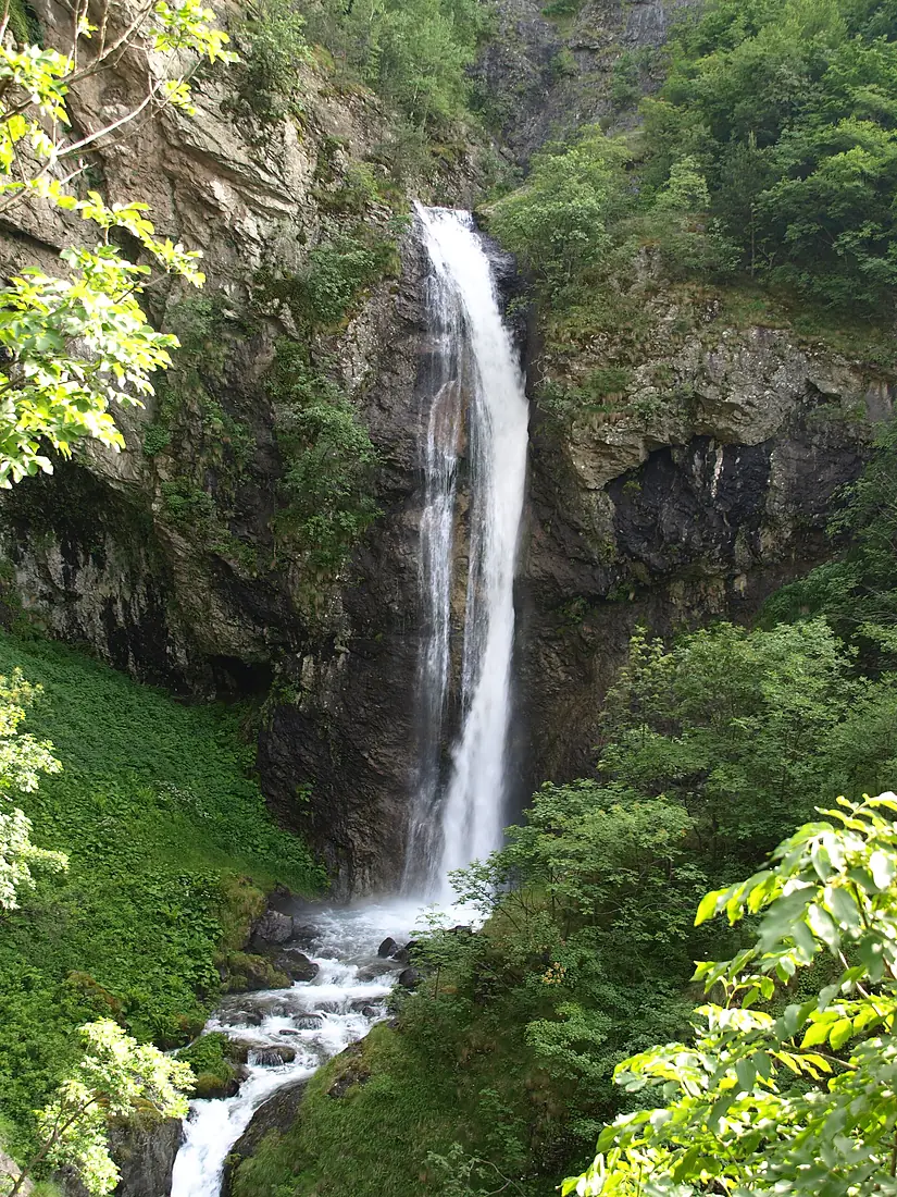 Goritsa waterfall