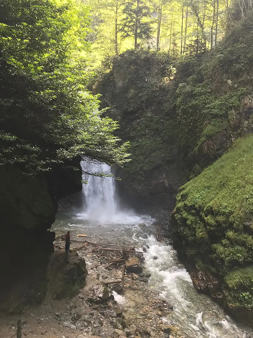 Palovit Waterfall 01