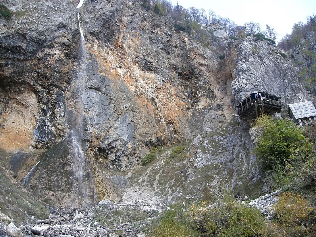 Rinka Fall, Eagels Nest (2955246850)