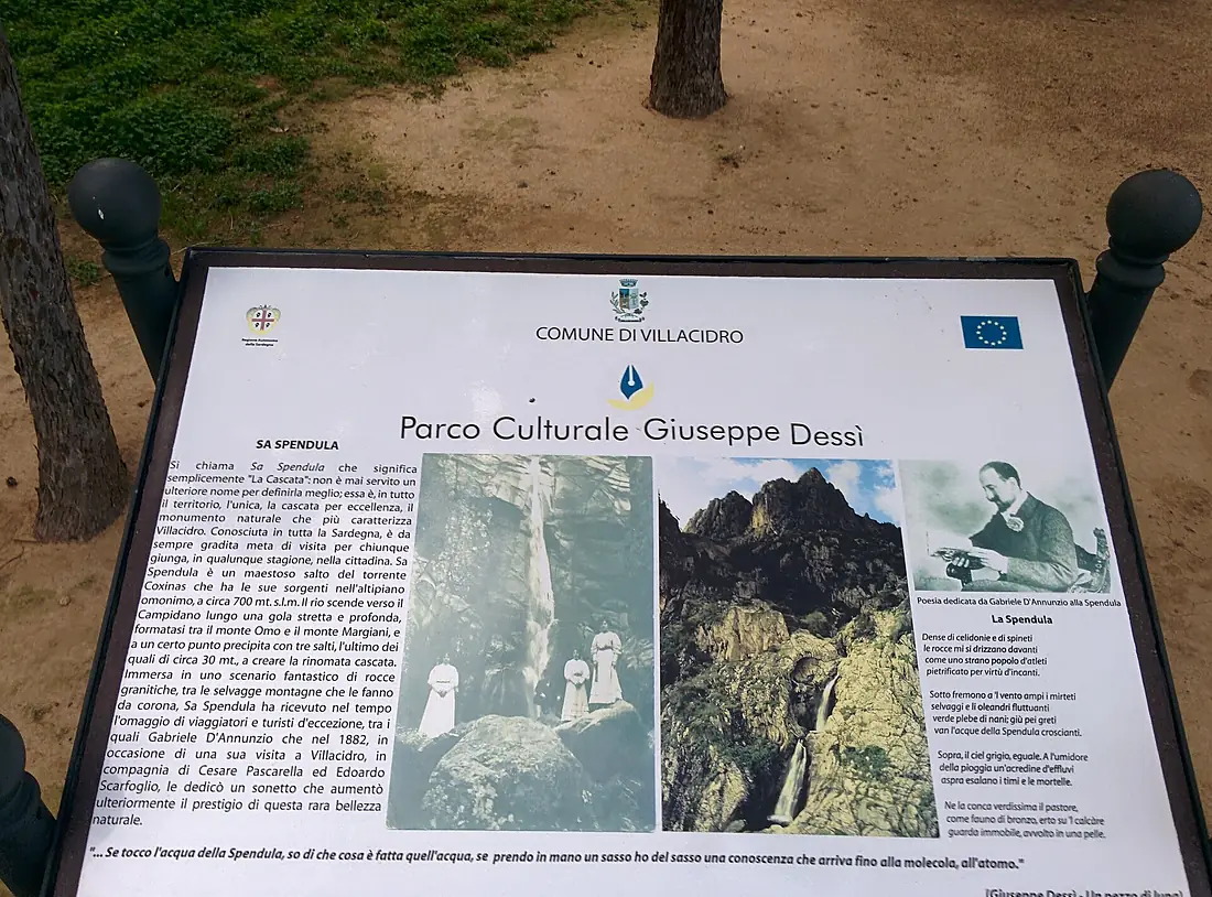 Leggenda con alcune foto storiche poste all'ingresso del sentiero