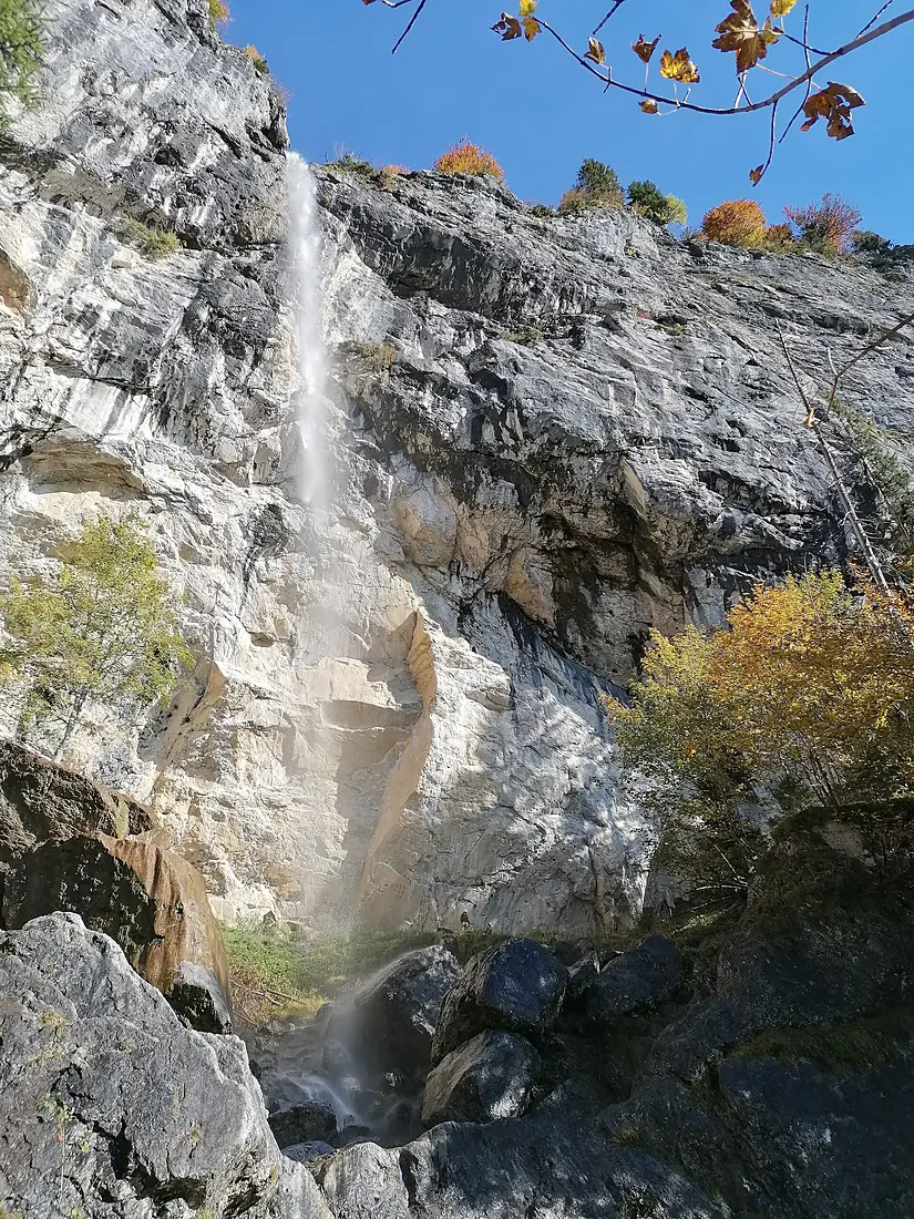Schleierwasserfall im Herbst II