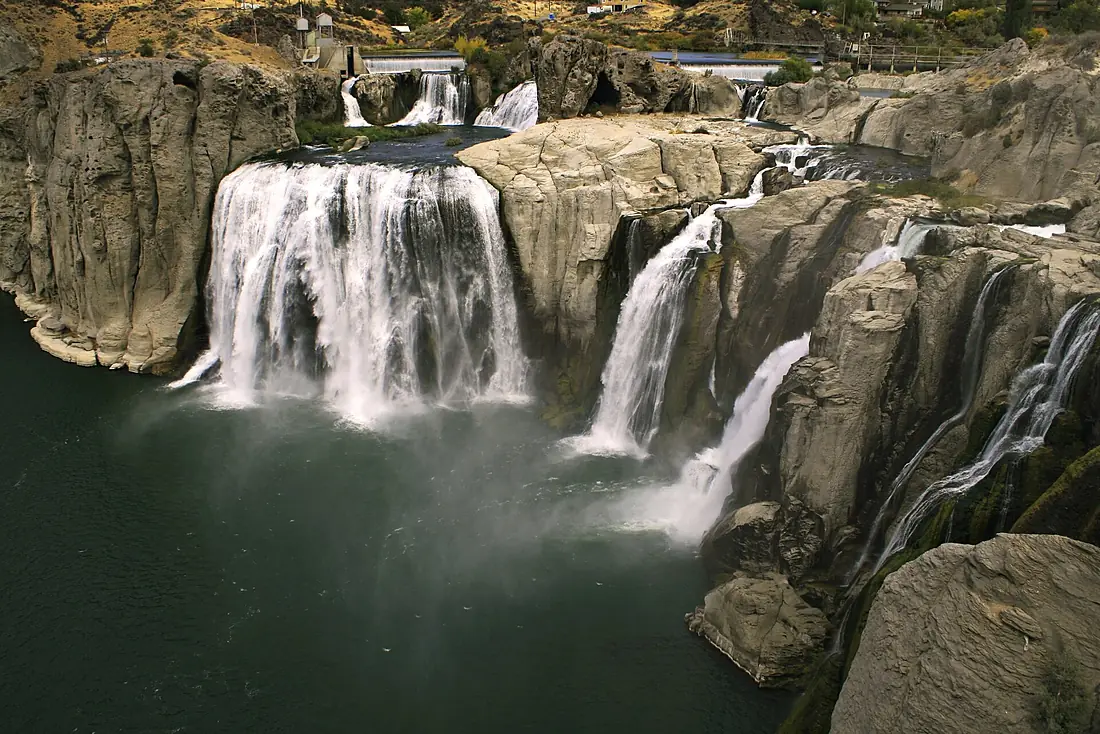 A-23. Shoshone Falls (east of Twin Falls, ID) on the Oregon National Historic Trail (2007) (783fe440-73d8-4539-abfd-2b65df691419)