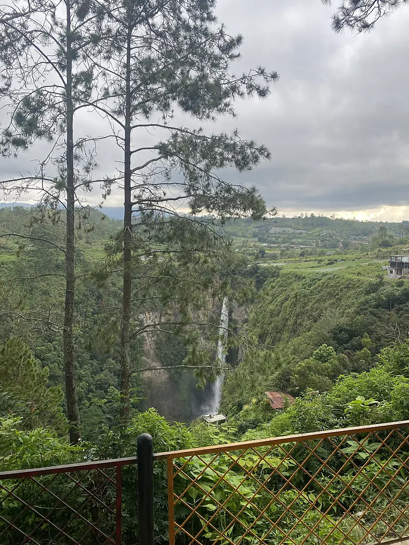 Air Terjun Sipiso-Piso, Tongging, Karo, Sumatra Utara